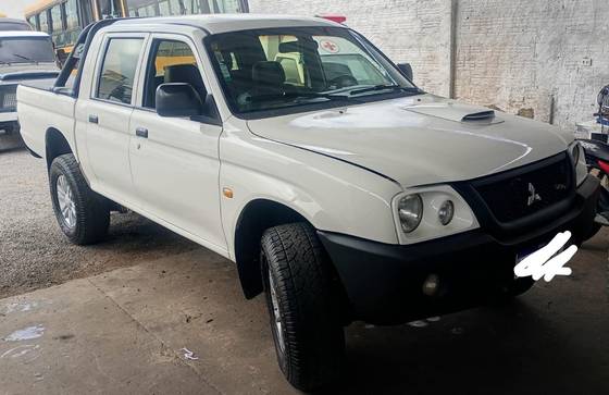 MITSUBISHI L200 2.5 GL 4X4 CD 8V TURBO DIESEL 4P MANUAL
